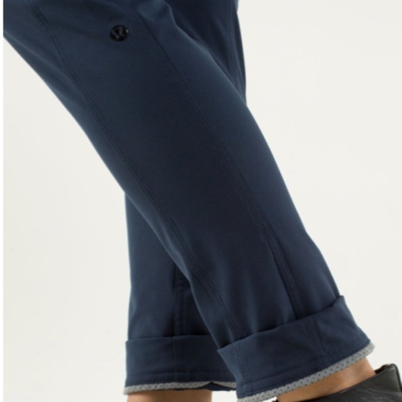Lululemon Urbanite Pant Inkwell - Picture 7 of 10